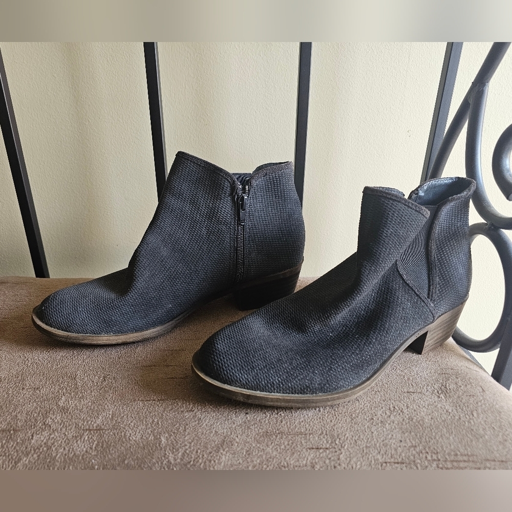 Women's Dark Grey Ankle Boots